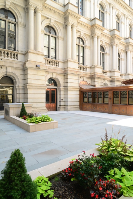 Exterior courtyard NY State capital
