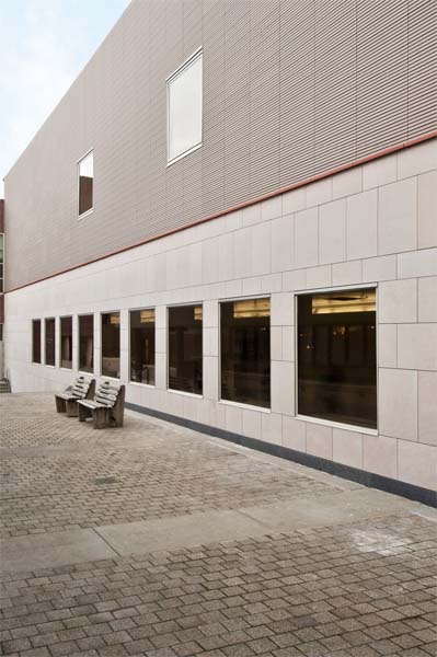 400×600-12103101_16 RPI LCII exterior at dusk